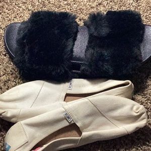 Furry slippers and toms